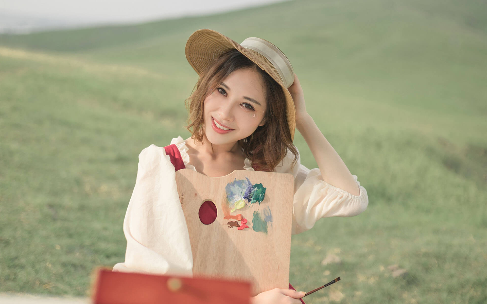 深圳高端伴游招聘公司火热直招接待礼仪啦！